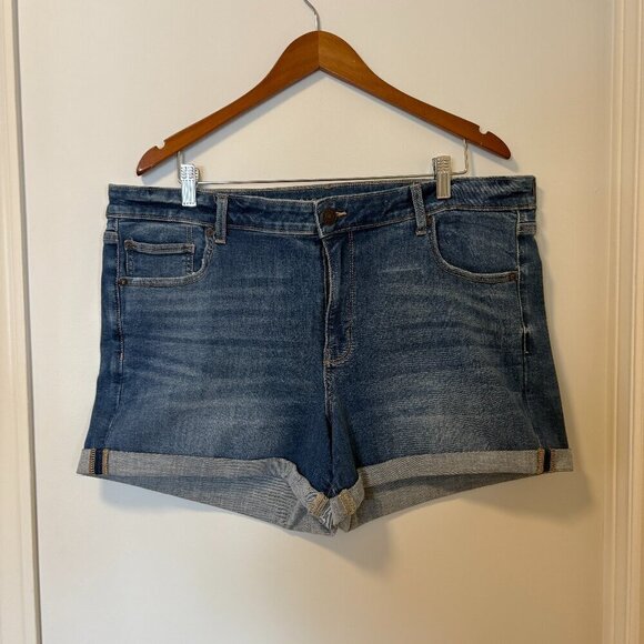 American Eagle Next Level Stretch Midi Jean Shorts Size 20 Summer Denim Western - Picture 1 of 9